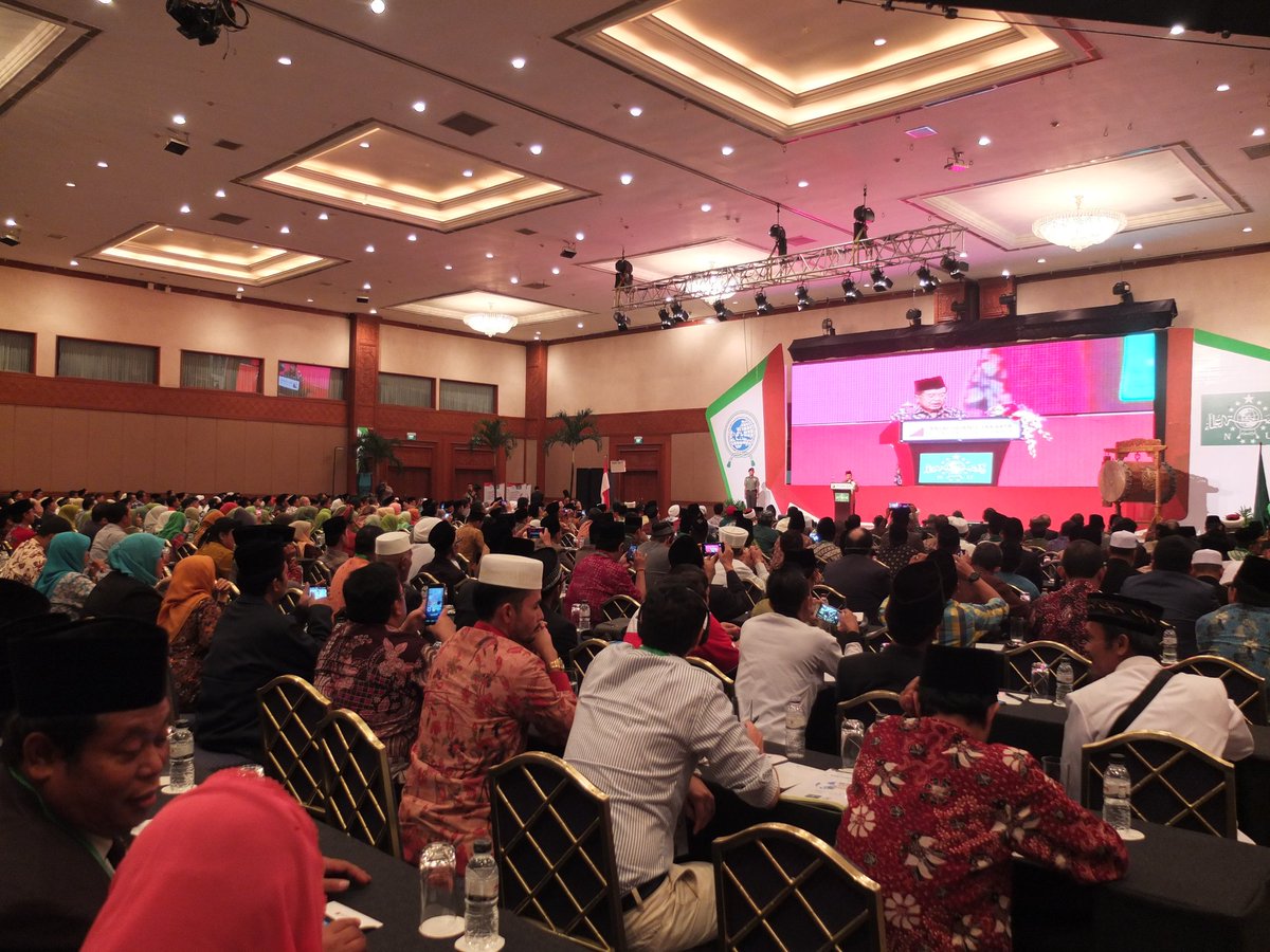 inf_indonesia's tweet photo. Sambutan Wakil Presiden RI @Pak_JK yg sekaligus Mustayar PB @NahdlatulOelama dalam #IsomilNU di JCC https://t.co/UOqJ40serB