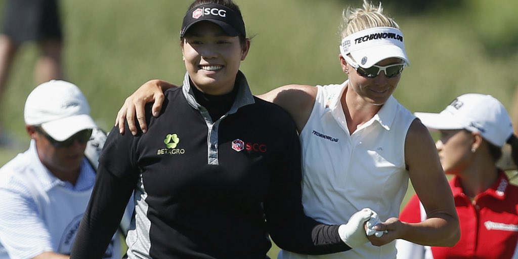 Loving this pic of <a href="/jutanugarn/">Ariya jutanugarn</a> &amp; <a href="/RyannOToole/">Ryann O’Toole</a>! #Sportsmanship #LPGASeeWhy <a href="/YokohamaLPGA/">Yokohama Tire LPGA</a> ❤️