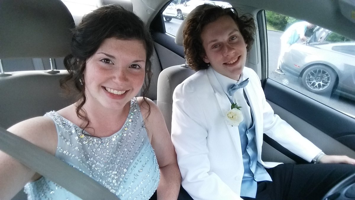 AlissaIsenhour's tweet photo. Prom 2016
Part.2 https://t.co/qtKXCZVWIW
