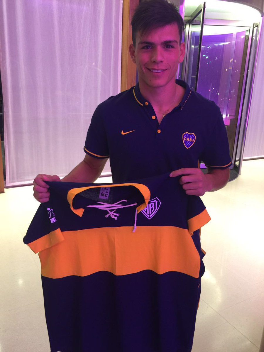 HinchasXeneizes's tweet photo. Podés ganarte ésta camiseta retro gentileza de @indumentariamc ¿Cómo? Hacele RT a la foto y seguinos. Sorteo 31/5 https://t.co/Re54E1Zoep