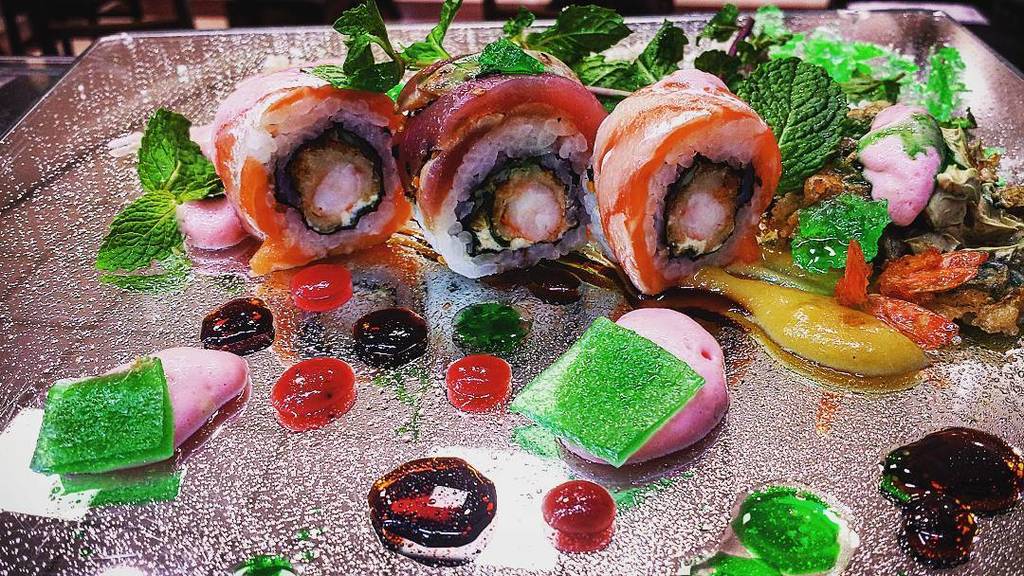 japanesefoodx's tweet photo. oscar_nikkei: FusionRolls Ebi Tempura👐💙 🔞⚠
#omakase #gastronomia #sushidate #chefs #truecooks #sushi #chile #joinvi… https://t.co/q7CAh8KZqa