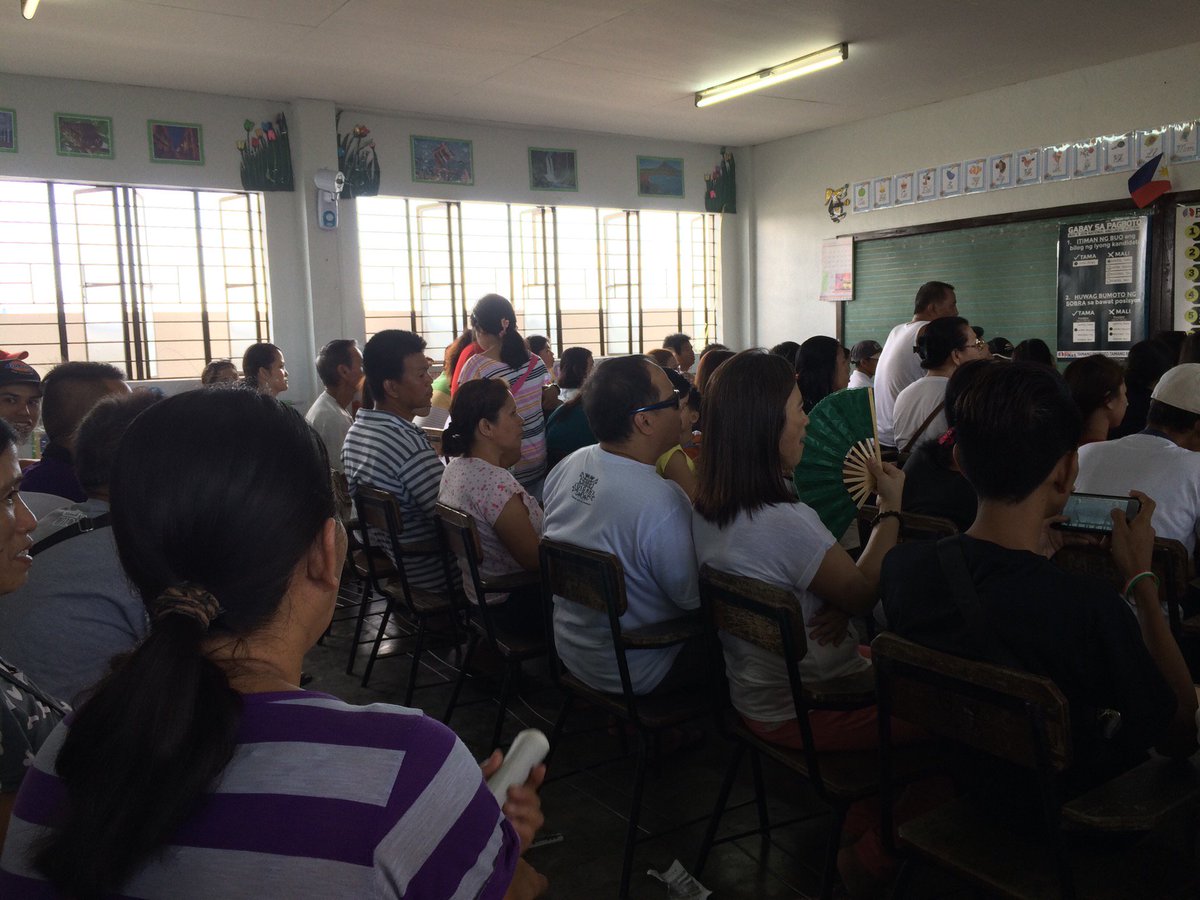 iamsweetcel's tweet image. Haba pila Sa waiting area.. #Eleksyon2016 #dapaTAMA (@ Santolan Elementary School) swarmapp.com/c/7NHXdYtvhvN