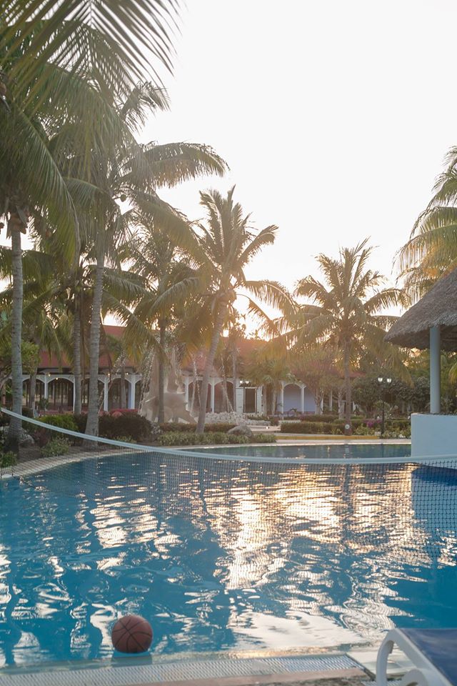 StudentTrip's tweet photo. Sunday Sunsets https://t.co/uk5iimW1AS