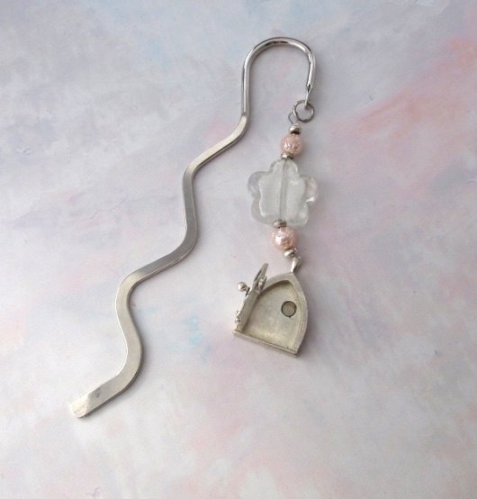 Gwynstone's tweet photo. fairy door bookmarker - hidden message included - gift for girl… https://t.co/2T1xldjFf0 #Gwynstone #MagicalBookmark https://t.co/G5eYzVYHXJ