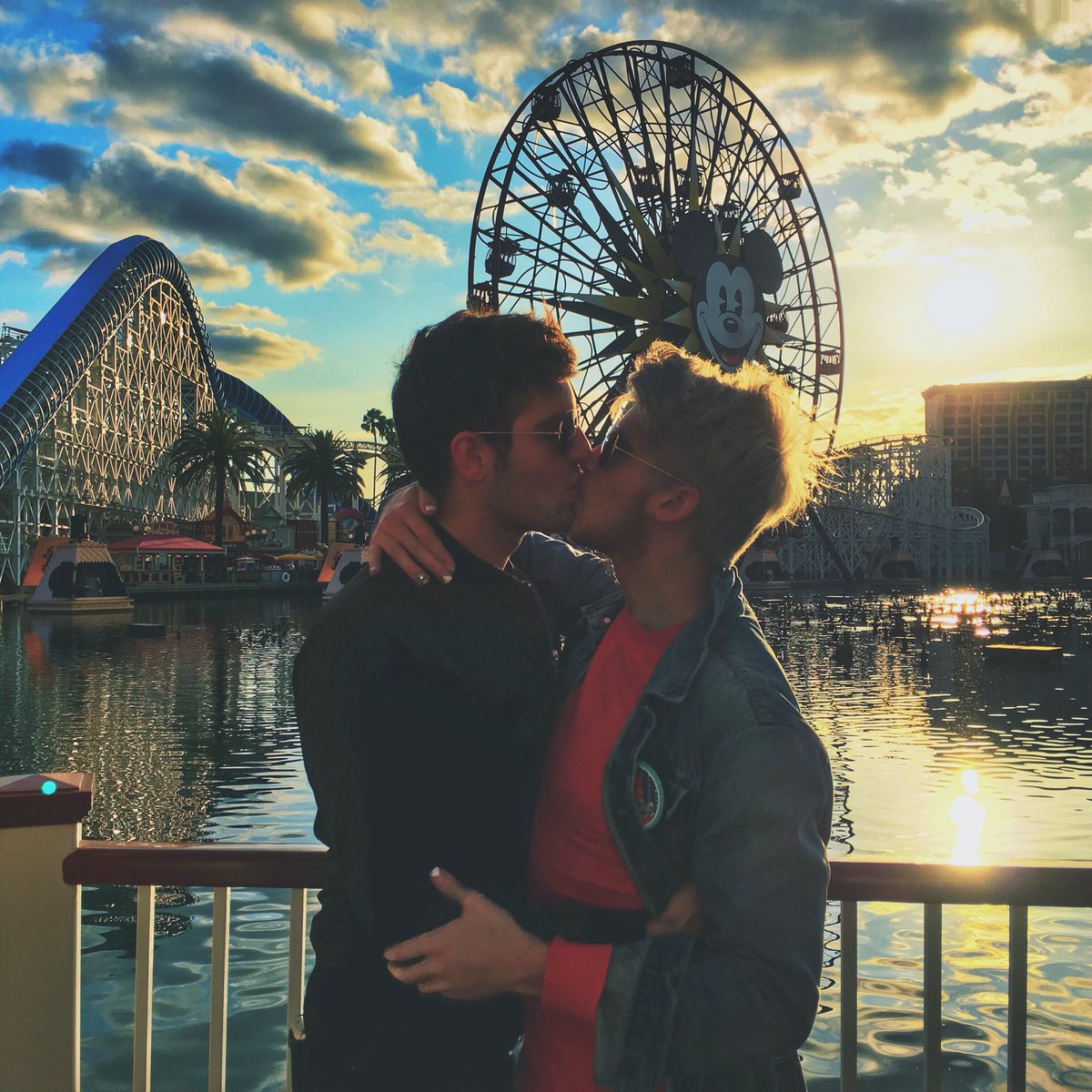 Disney kisses with my Prince Charming! ❤️