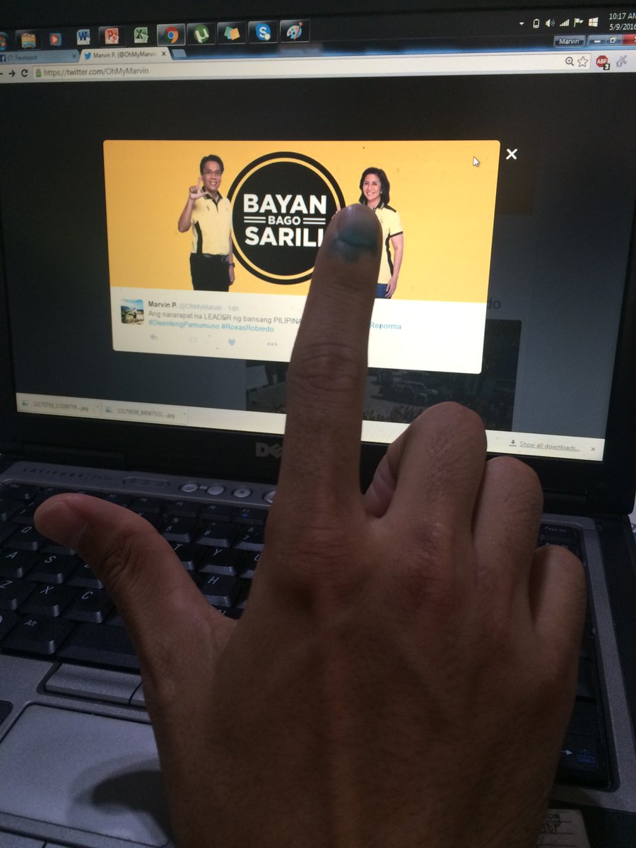 OhMyMarvin's tweet photo. High Five RORO.. #MaayosAksyonReporma #DisentengPamumuno #RoxasRobredo #Halalan2016 https://t.co/2YpzJAyiBI