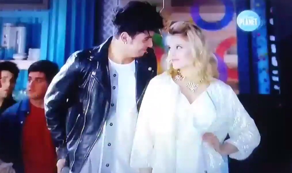haladyGA's tweet photo. -----> un RT= un voto<------
recuerdos :c
 #MtvIconoVillalobos #MtvMiaw https://t.co/mdUqADTMhe