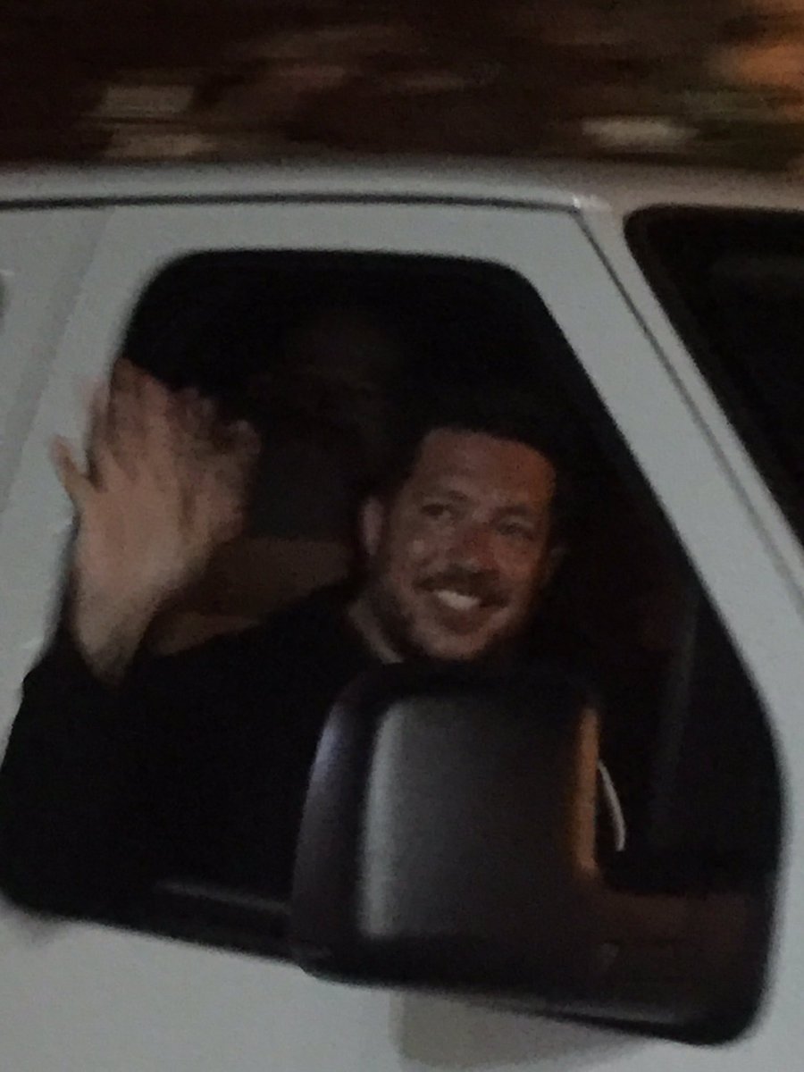 LandGsMamas's tweet photo. @LandGsMamas so glad I got to see this guy! #thetenderloins https://t.co/FSmyNVEe5G