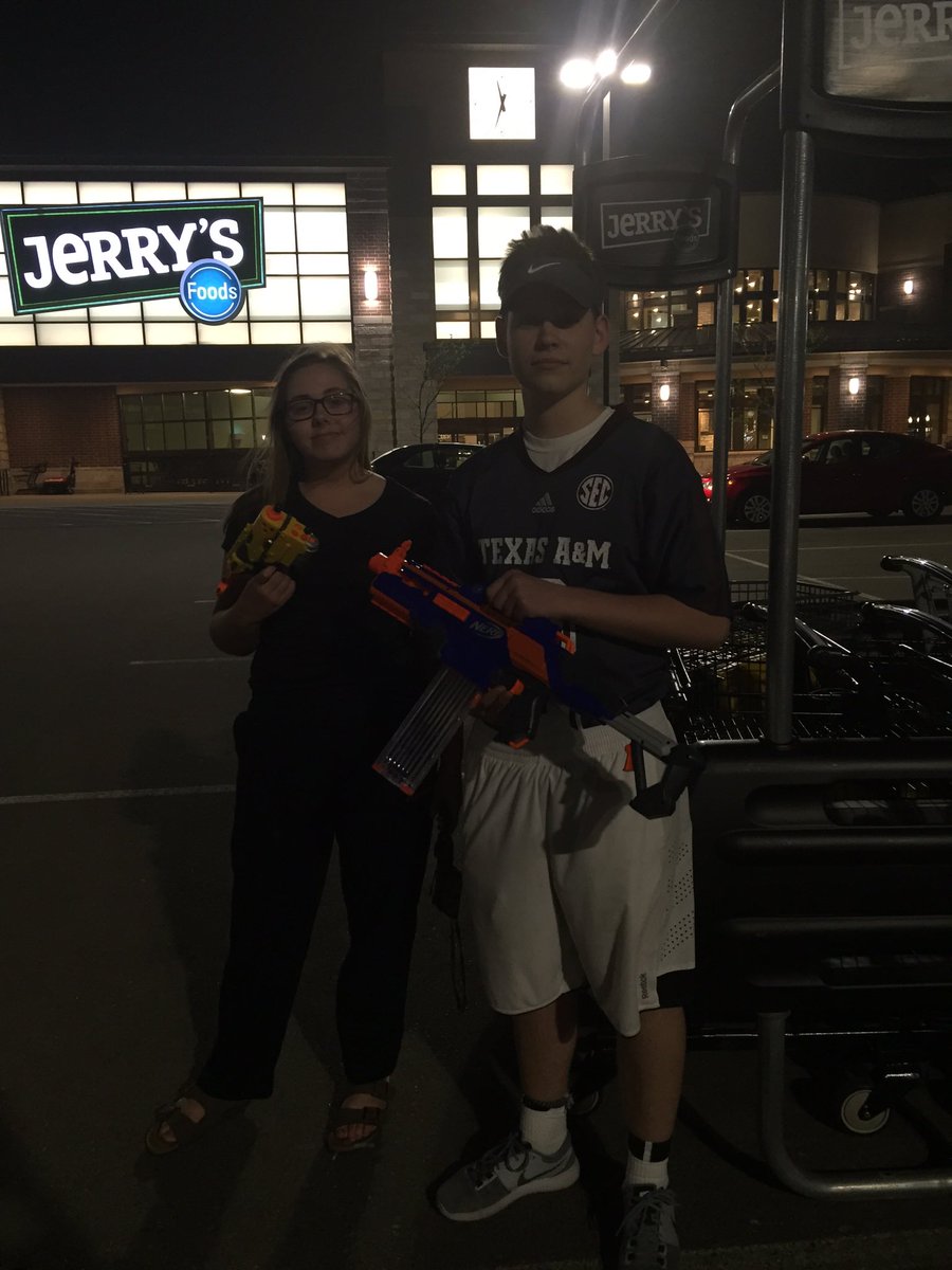hayden_schulz's tweet image. Sorry @paige_ringhofer #HeilManziel Assist: @SiebenJake and @elliecondon99