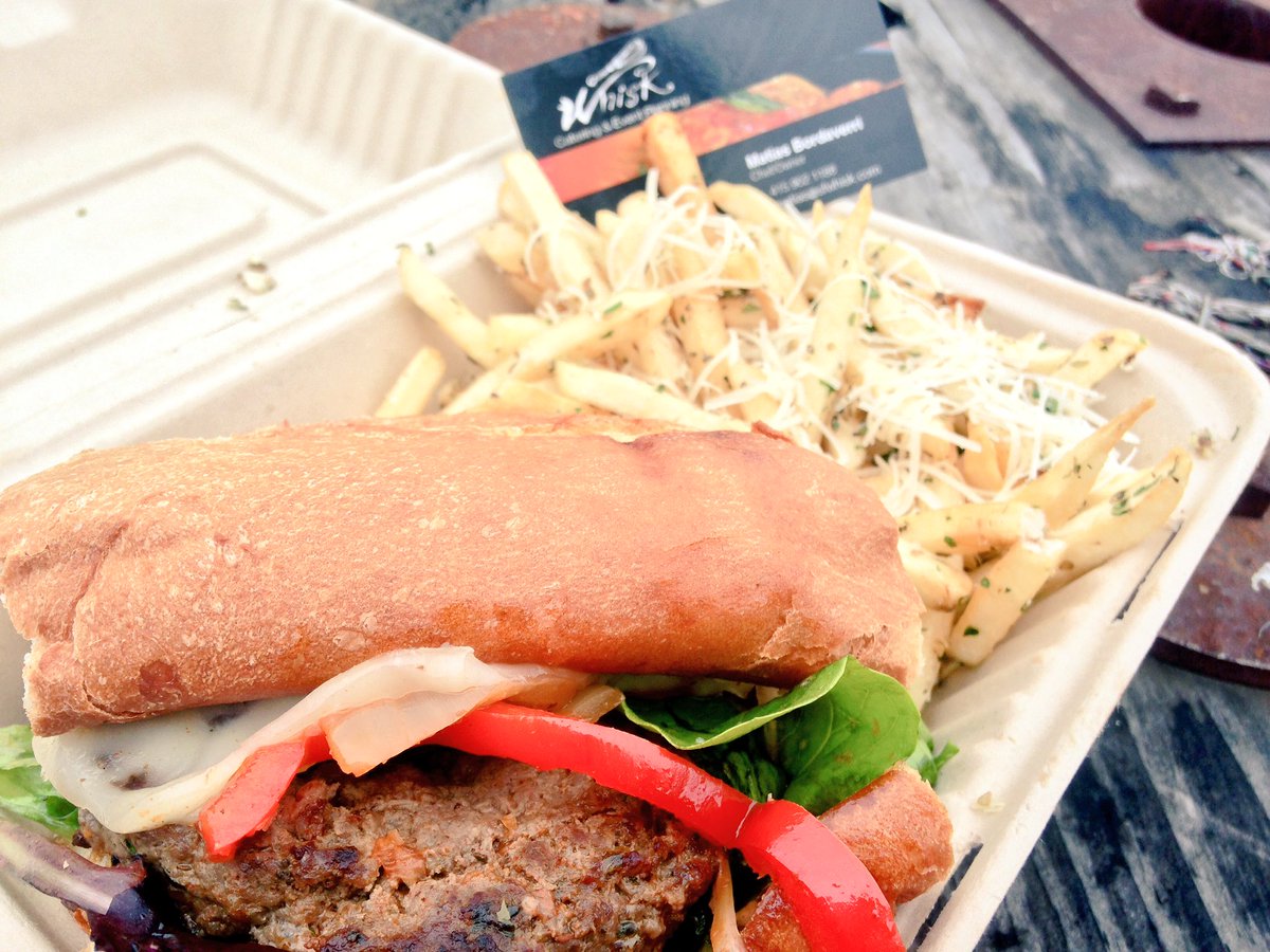 It's Friday! <a href="/DevilsCanyon/">DevilsCanyon Brewery</a> is open to the public &amp; OtG:San Carlos is featuring great food trucks from 5-9pm!