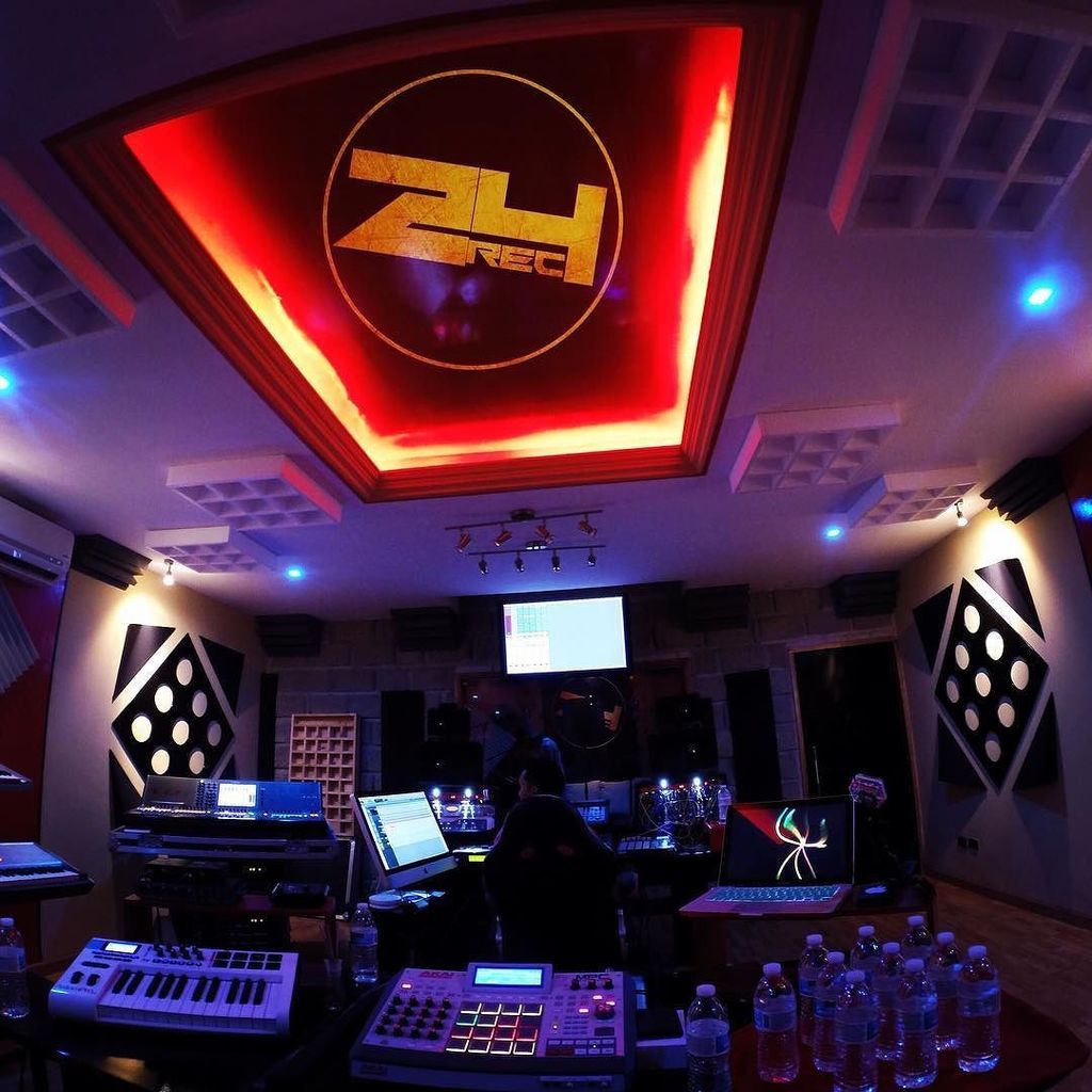 producerpassion's tweet photo. @24_records 🔥 by lukysax https://t.co/nhDROWwDOc