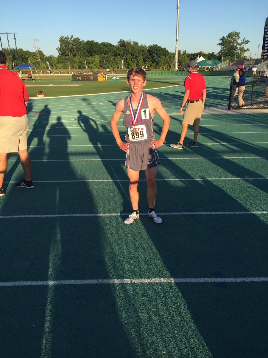 goallsaintspats's tweet photo. All Saints' Ret Taylor wins the TAPPS State 1A 3200M title. @AllSaintsPride @LoneStarVarsity @pchristy11 https://t.co/b9Nhbwm8RR