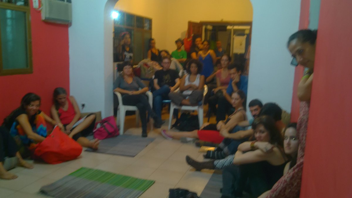 TruekeCcs's tweet image. Agricultura urbana en Cuba. Construyendo alternativas viernes en la noche!!! Hoy otro mundo posible.@AteneoPopCss