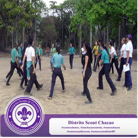 scoutsfenixch's tweet photo. .@ScoutsChacao 
.@scoutsvenezuela 
Instruyen a sus dirigentes
Y asi dar lo mejor #fenix
Sab.9 a 12 plaza Bolivar ch. https://t.co/pfhDeyChwm