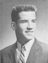 dehumnizing's tweet photo. young joe biden is something i didn't know i needed in my life https://t.co/WhIqMazspl