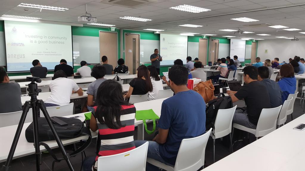 petixe's tweet photo. Drupalcamp Manila 2016 starts now #dcmanila2016 https://t.co/us06Tcmf1D