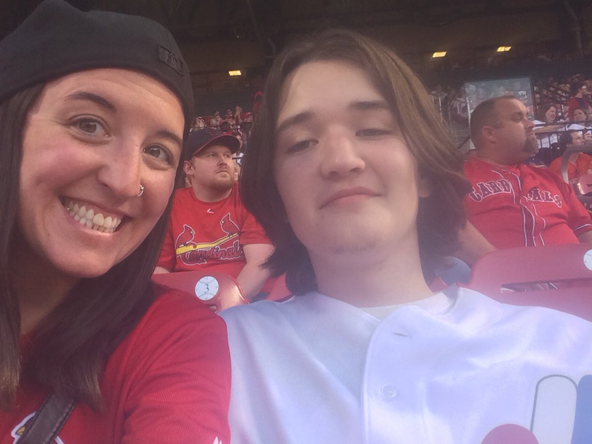 Bmurphy1383's tweet photo. #stlfan #gocards #beatthepirates @Cardinals https://t.co/CYUzrWTWzH