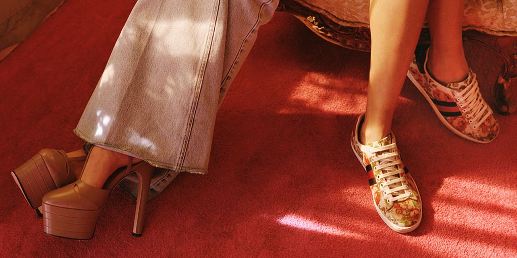 NETAPORTER's tweet photo. Exclusively for you, the #GUCCIforNETAPORTER capsule will be available to shop in six days. https://t.co/1KCe5KYVu1 https://t.co/boVvCxmcpH