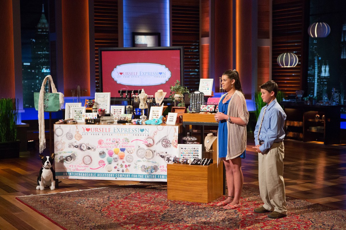 ABCSharkTank's tweet photo. Let's see what these kids have to offer tonight! #SharkTank #YourselfExpression @yexpression https://t.co/hmDNByWj0Y