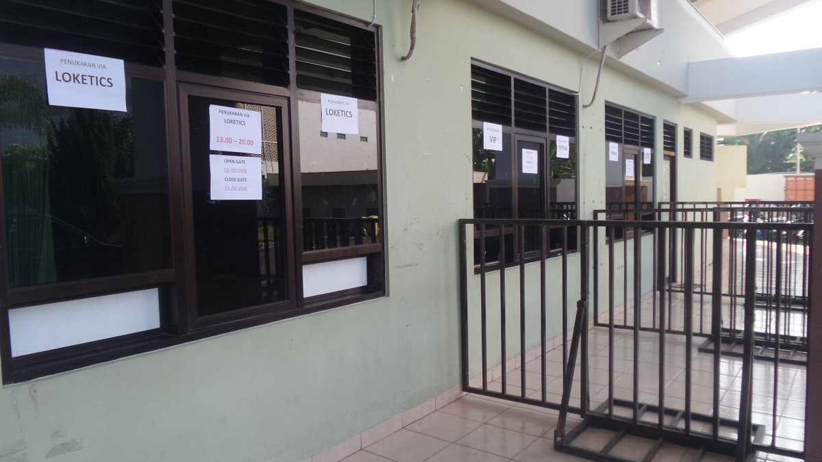 PRESENT BREAK 2016 tweet media