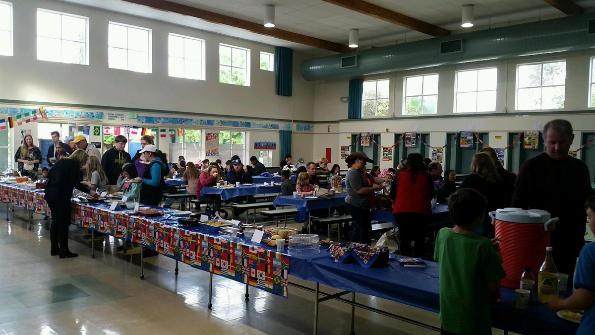 Celebrating the last Woodside PFC Family Fun Night of the year, our Multicultural Potluck!