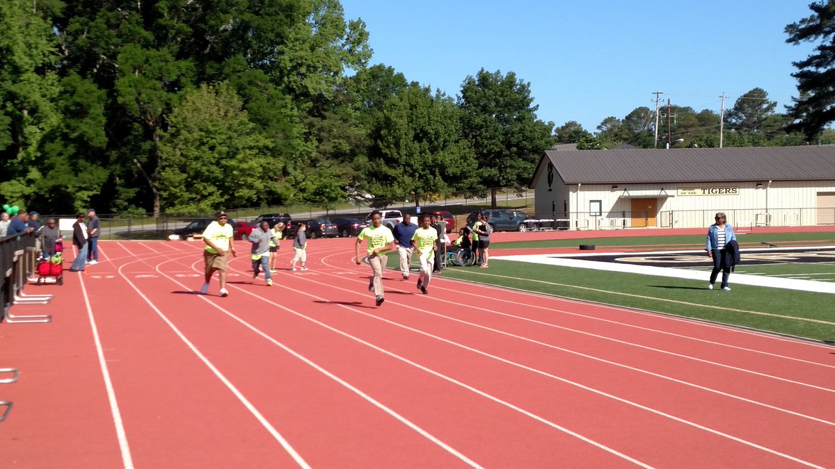 GCHSTigers's tweet photo. GCSS Special Olympics 2016
Go GCHS Tigers Go !!!
#Goinforgold https://t.co/H7Nf6vlhBi