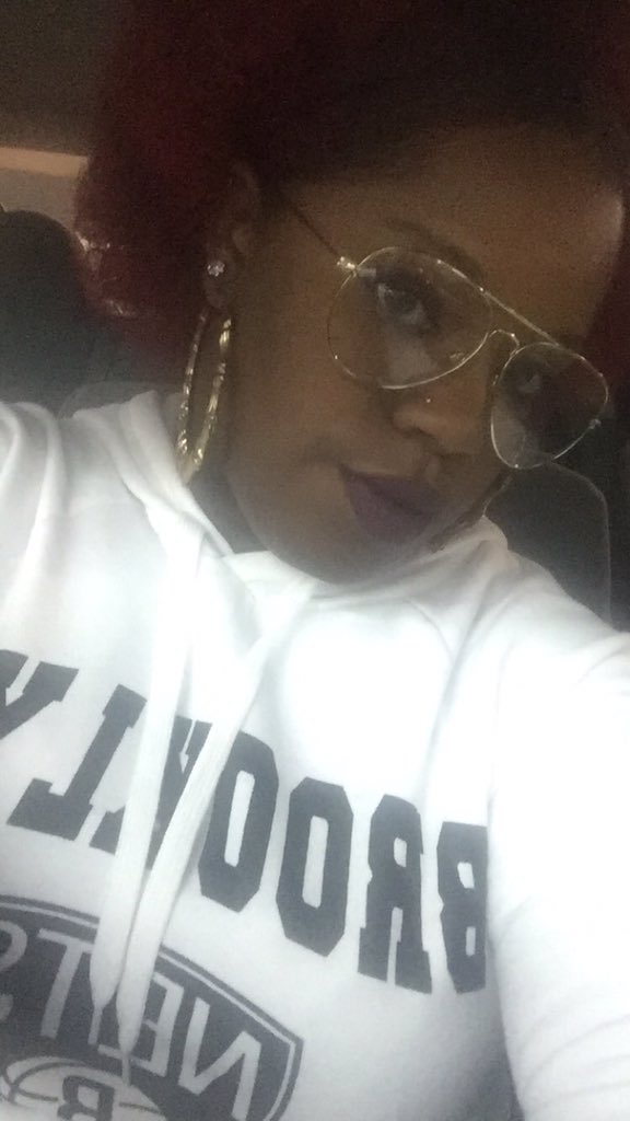 TygraLashae's tweet photo. Red head 🍒🍒🍒🍒 https://t.co/7SBeamTw65