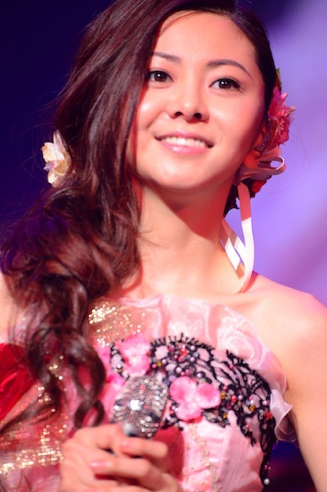 barks_news's tweet photo. 倉木麻衣、『名探偵コナン』コンサートで「ご一緒できて嬉しい」 https://t.co/h4edyRVDEx #倉木麻衣 #名探偵コナン https://t.co/hTPln6Gruo