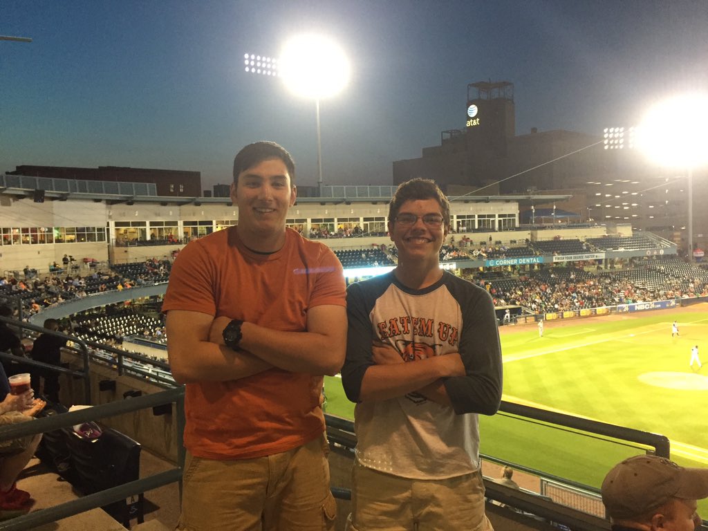 ty_papenhagen's tweet photo. Go Hens https://t.co/NXEYOy6itW