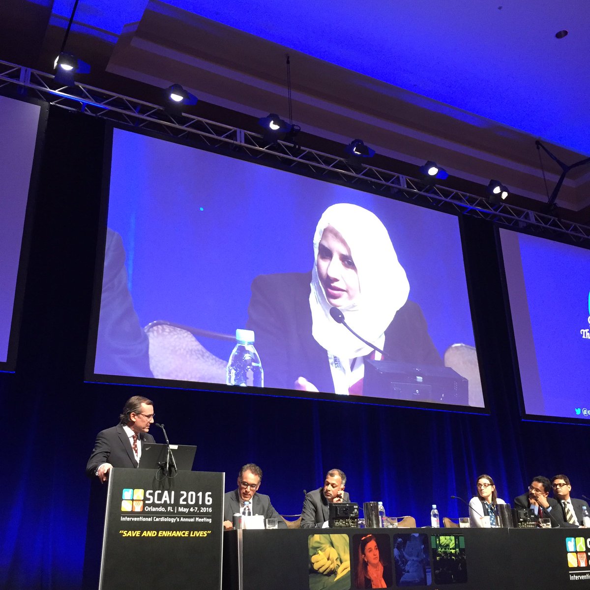 wagarhabib's tweet image. International @mirvatalasnag from @sacisforum discusses with @omendiz of Argentina during #SCAI2016 at @SCAI