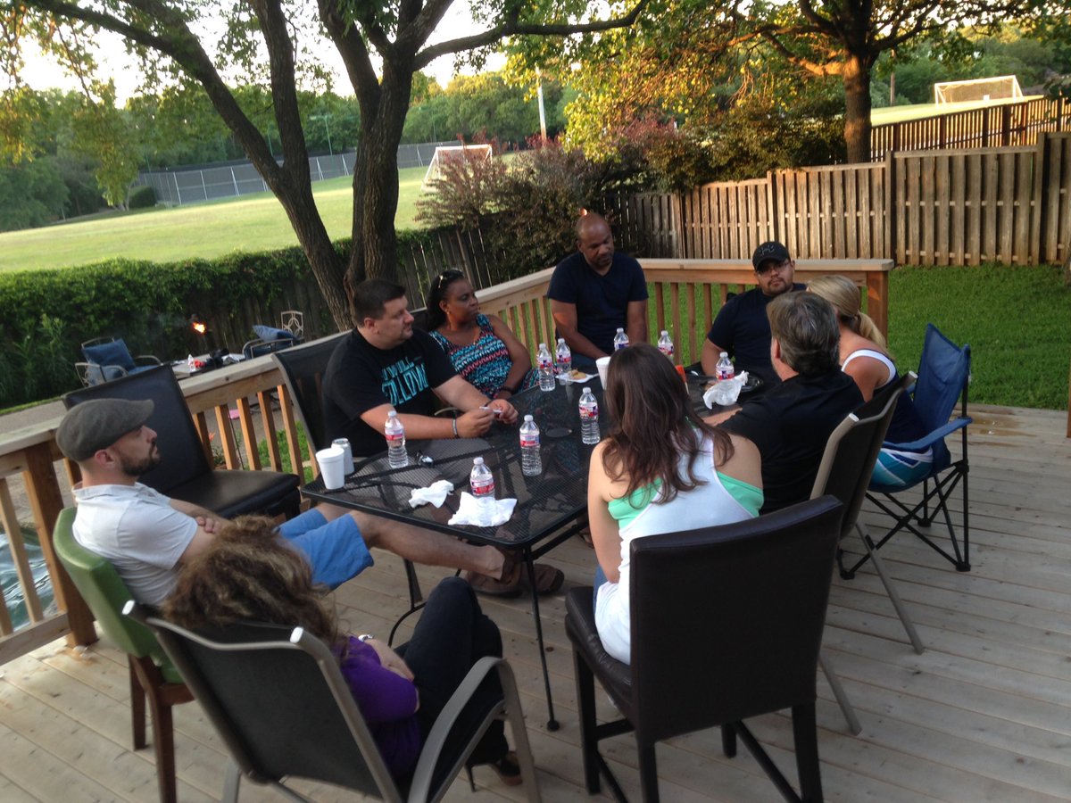 jasonmhillier's tweet photo. Great night processing #mybreakthroughis with some of our Next Steps Pathway leaders! https://t.co/Cdt7WqYHIH