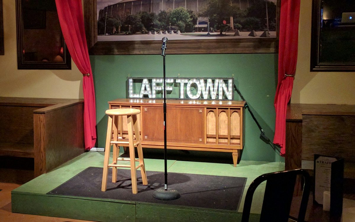 KazeemComedy's tweet photo. Bout to put in work @lafftowncomedy. #ComedyLife https://t.co/TsNiusWCkN