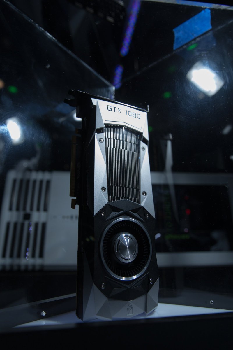 NVIDIAGeForce's tweet photo. Hail to the king, baby. The GeForce GTX 1080. The world's most advanced GPU. #GameReady https://t.co/EYOKMc0sUu