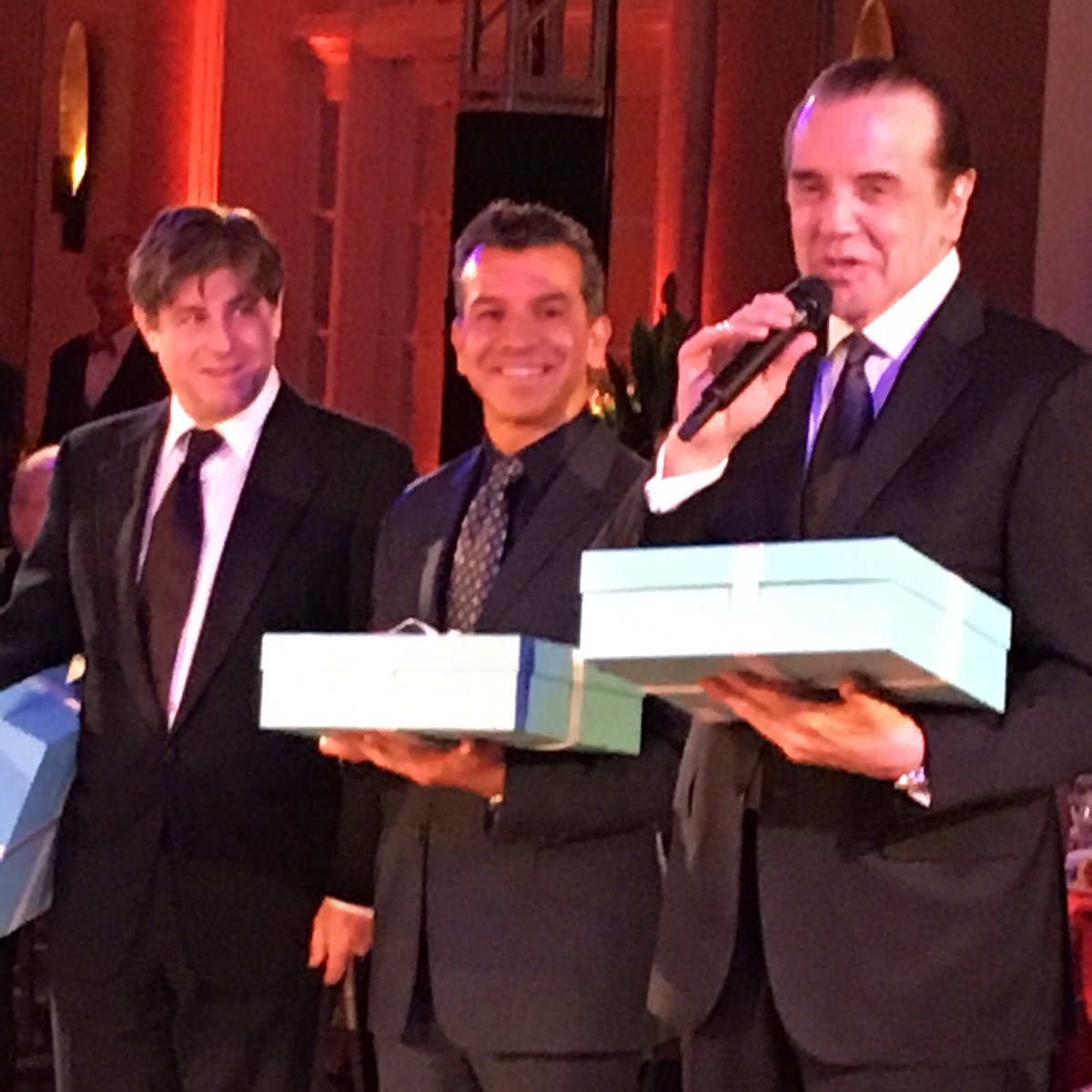 SergioATrujillo's tweet photo. @Paper_Mill Thank-u for honoring the creative of A Bronx Tale w/ the Frank Carrington Award 4Excellence in the Arts https://t.co/dxM0ATV9Cy