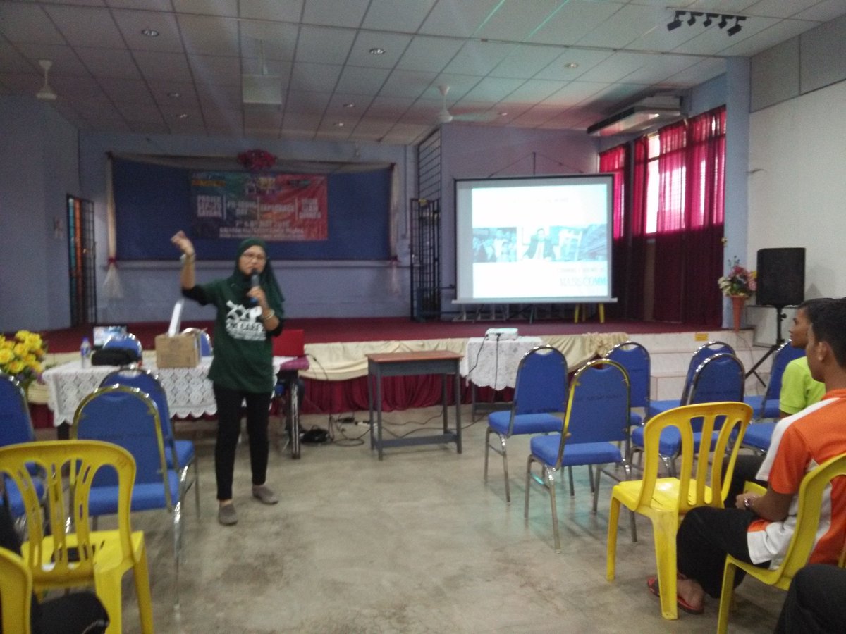 IPRMSA's tweet photo. Miss Baby Anusha is introducing UiTM and FKPM especially Public Relations sequence #prwecare #prwecare2x0 https://t.co/DtRma0HYhx