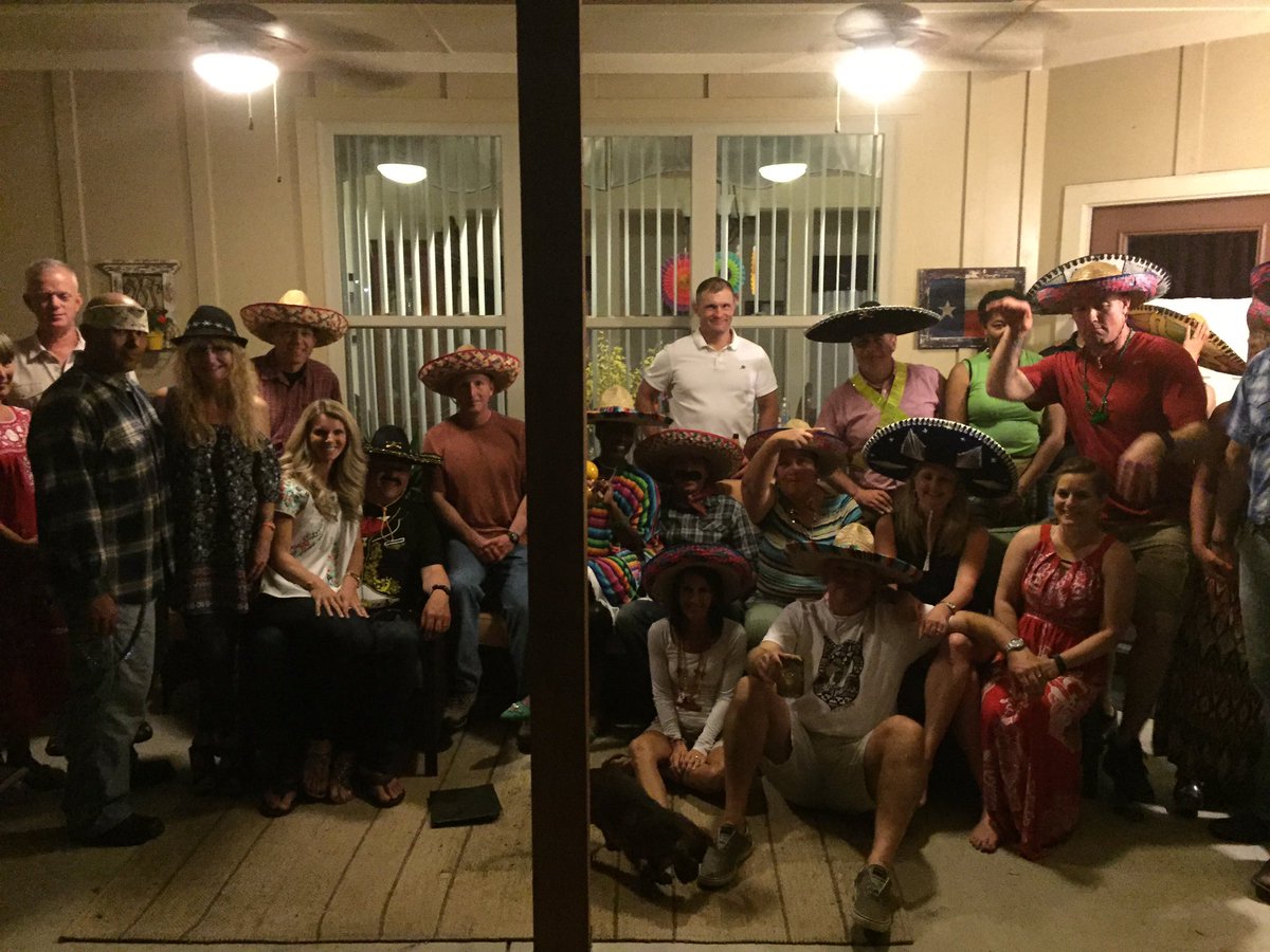 jambwoodward's tweet image. Greywolf Leaders at #CincoDeMayo plus 1!