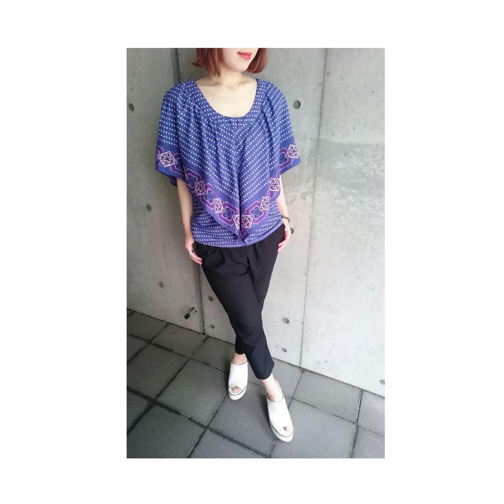 LOVE_TRIP's tweet photo. 品のある柄とカラーでエスニックな風を感じませんか？

「FRUIT CAKE」

#lovetrip #lovetripjapan #fukuoka #fashion #fruitcake #Cher #TOPS https://t.co/76HePLcmud