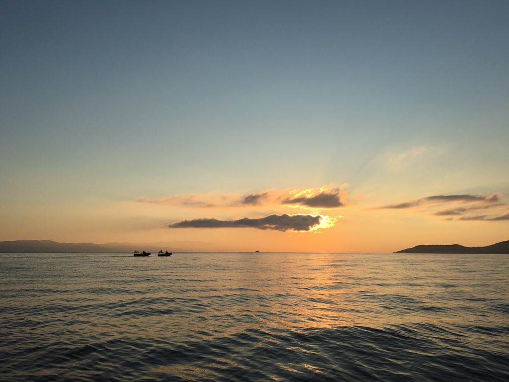 Out at sea again, after a 30 people arrival on lesvos shore @PROACTIVA_SERV <a href="/ocanalsb/">Oriol Canals</a>