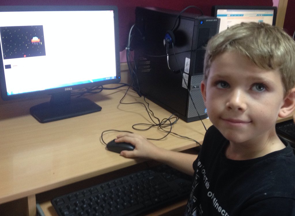 Stonehill_SIS's tweet image. PYP coders enjoying the #globalcodeathon this afternoon. #siscodes #sislearns