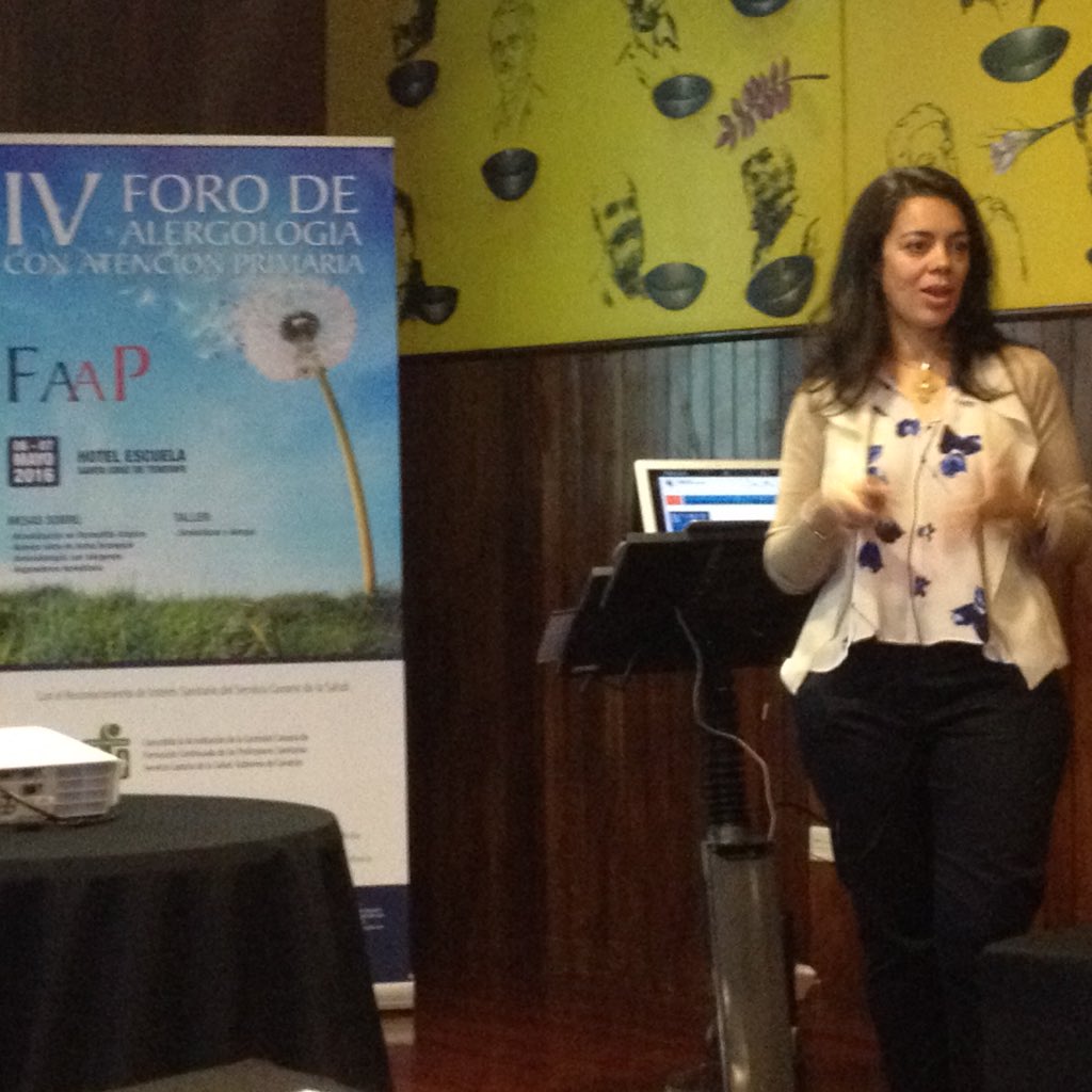 victmath's tweet photo. @PalomaPozaG nos habla de #foodallergy y desensibilización a alimentos en #FAAP2016 https://t.co/gseyJWHSaB