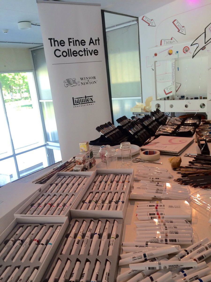 aopbnl's tweet photo. Vandaag de #masterclass "van cartoon tot graphic novel" door Jeroen Funke voor TFAC in @kunsthal @winsorandnewton https://t.co/LwFS2W5AbZ