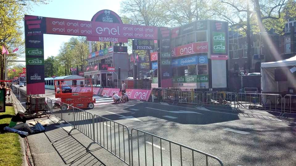 Forza Giro komt vandaag live vanuit Nijmegen va 17.20 <a href="/OmroepGLD/">Omroep Gelderland</a> met <a href="/johanvelde/">johan van der velde</a> <a href="/LeontienNL/">Leontien van Moorsel</a> #giro <a href="/BikeWritersNL/">BikeWriters</a>
