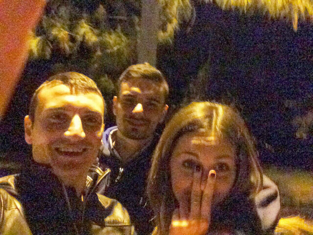 mrssibu's tweet photo. @EliSangiovanni @ilmizzo #ciaodarwin #beremeno #buonsabato #anotherbread #ifiglidizucchi #als'ampegna https://t.co/vX5q5PWYjh