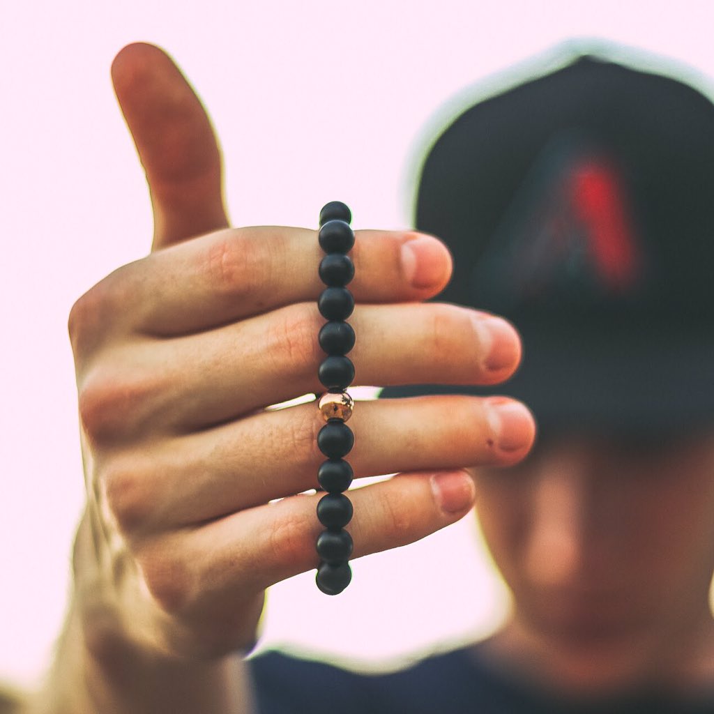 dapperportal's tweet photo. Black onyx stone https://t.co/LTYkogEd3A https://t.co/cz3QljheKw