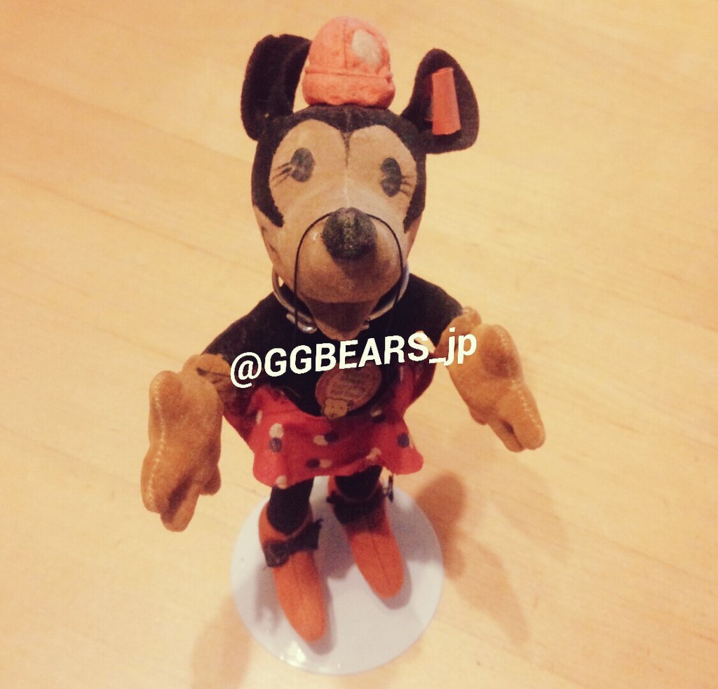 GGBEARS_jp's tweet photo. MinnieMouse Copyright by WaltDisney
1920年代に作られたオリジナルミニーマウス
#Steiff #MinnieMouse #C1920 https://t.co/M5JIQHl7Ul