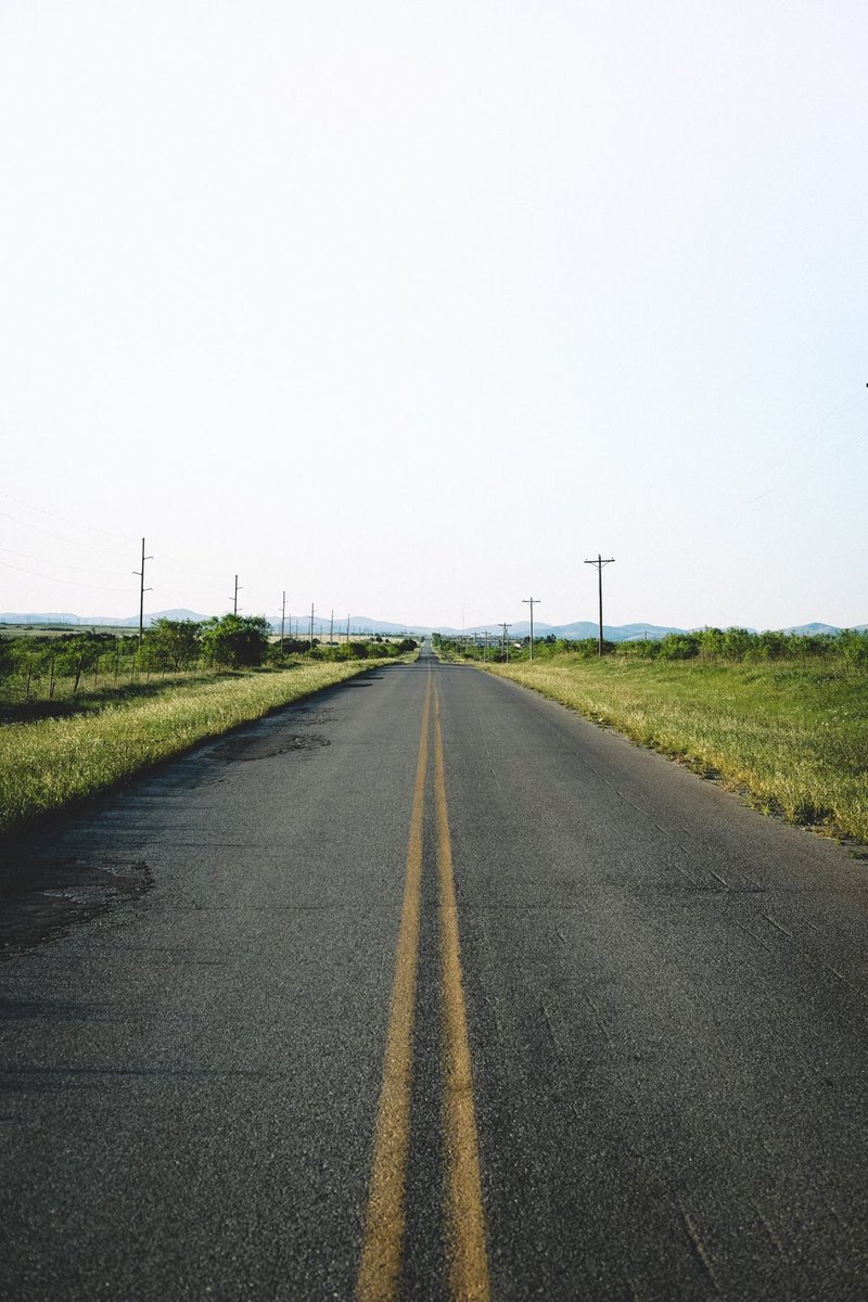 Shlorped's tweet photo. I can post this one - Road leading to the mountains https://t.co/FWh9mgrILj