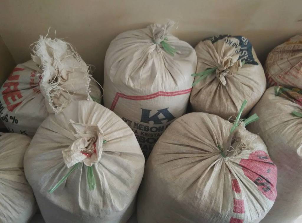 amstirdam's tweet image. Barusan mendarat #kopiindonesia #kopimalang #supportlocalroasters #roasterymalang #kopiams… ift.tt/1STCpxb