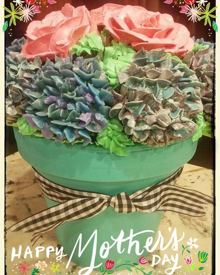 hellocupcakewa's tweet photo. Deliveries happening tomorrow...so excited! #momsrule #cupcakes #cupcakebouquet #hellocupcakellc #mothersday https://t.co/tEZclcFl0A