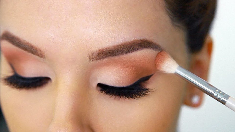 AshBenzo's tweet image. 7 eyeshadow mistakes you&apos;re probably making (and how to fix them) xobenzo.com/blogs/7-eyesha…