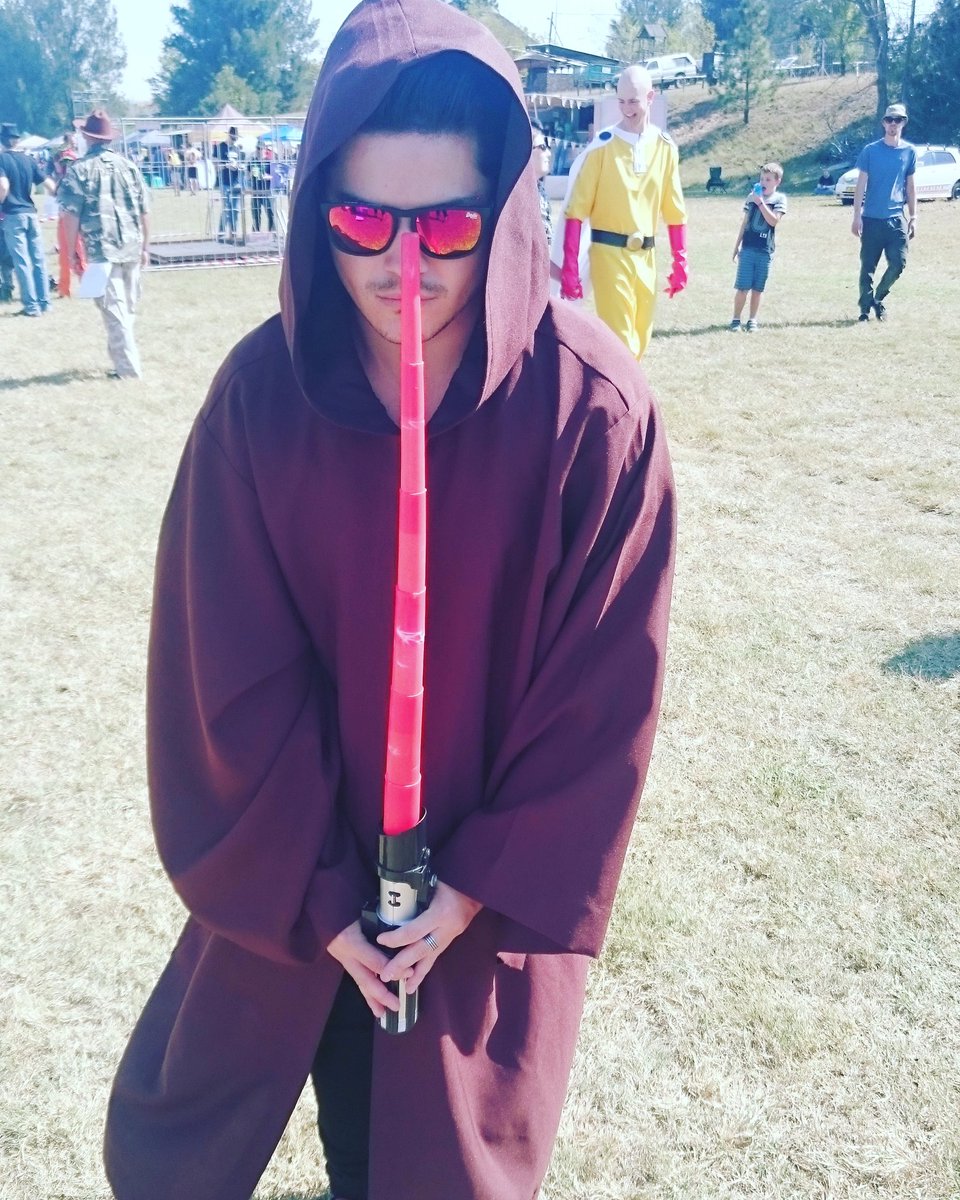 LeeRoyWright's tweet photo. Im a Jedi!!!! #Geekfest is awesome!!!!! Let's make TV!!!! #EDEdge ๐บ https://t.co/c1RivNjy72